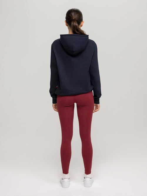 Tommy Hilfiger Equestrian® »Damen & Herren Hoodie Williamsburg Blau, bietet alles, was Sie von einem Hoodie erwarten würden, mit zusätzlichem Stretch für eine sportlichere Leistung im und außerhalb des Sattels. Mit einer kontrastierenden elastischen Kordel Artikelnummer th13mhoo765-0044 erhältlich bei www.Hotti24.de