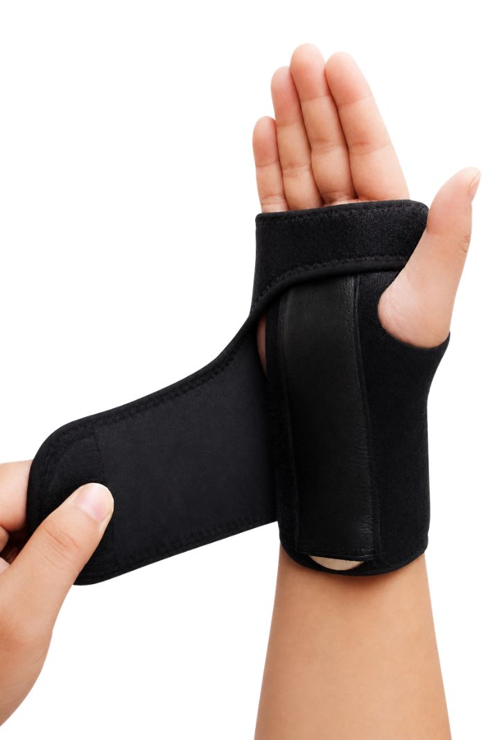 b-stensgaard-magnetfeldtherapie-handbandage