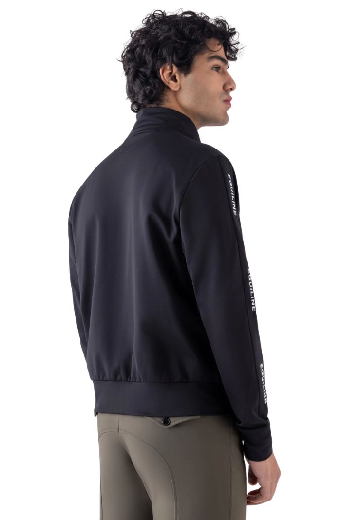 Equiline Trainingsjacke Eqcizo Schwarz 🚩KI Bilder Klärung