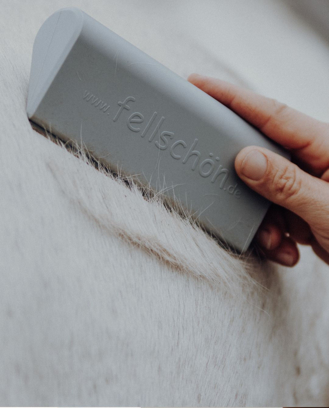 fellschön »Pferdebürste Fellwechselhelfer