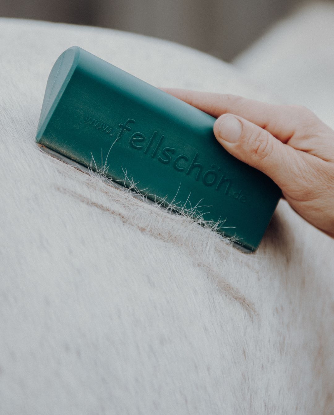 fellschön »Pferdebürste Fellwechselhelfer