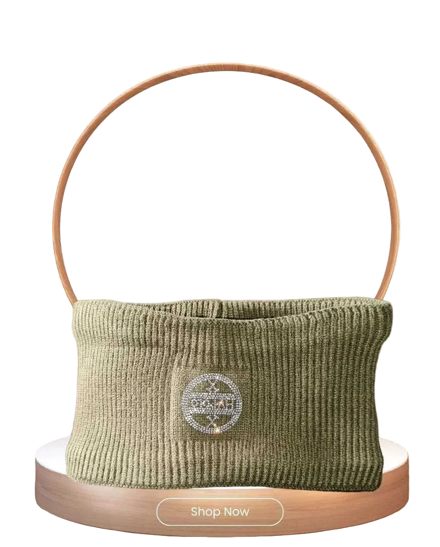 Die vorliegende Datei enthält Informationen über das Damen Stirnband "Dua" von HV POLO in der Farbe Grün mit der Artikelnummer 0408093551-6115. Dieses Stirnband wurde speziell entwickelt, um Damen warm zu halten und gleichzeitig stilvoll auszusehen. Sie können dieses Damen Stirnband unter www.Hotti24.de erwerben.