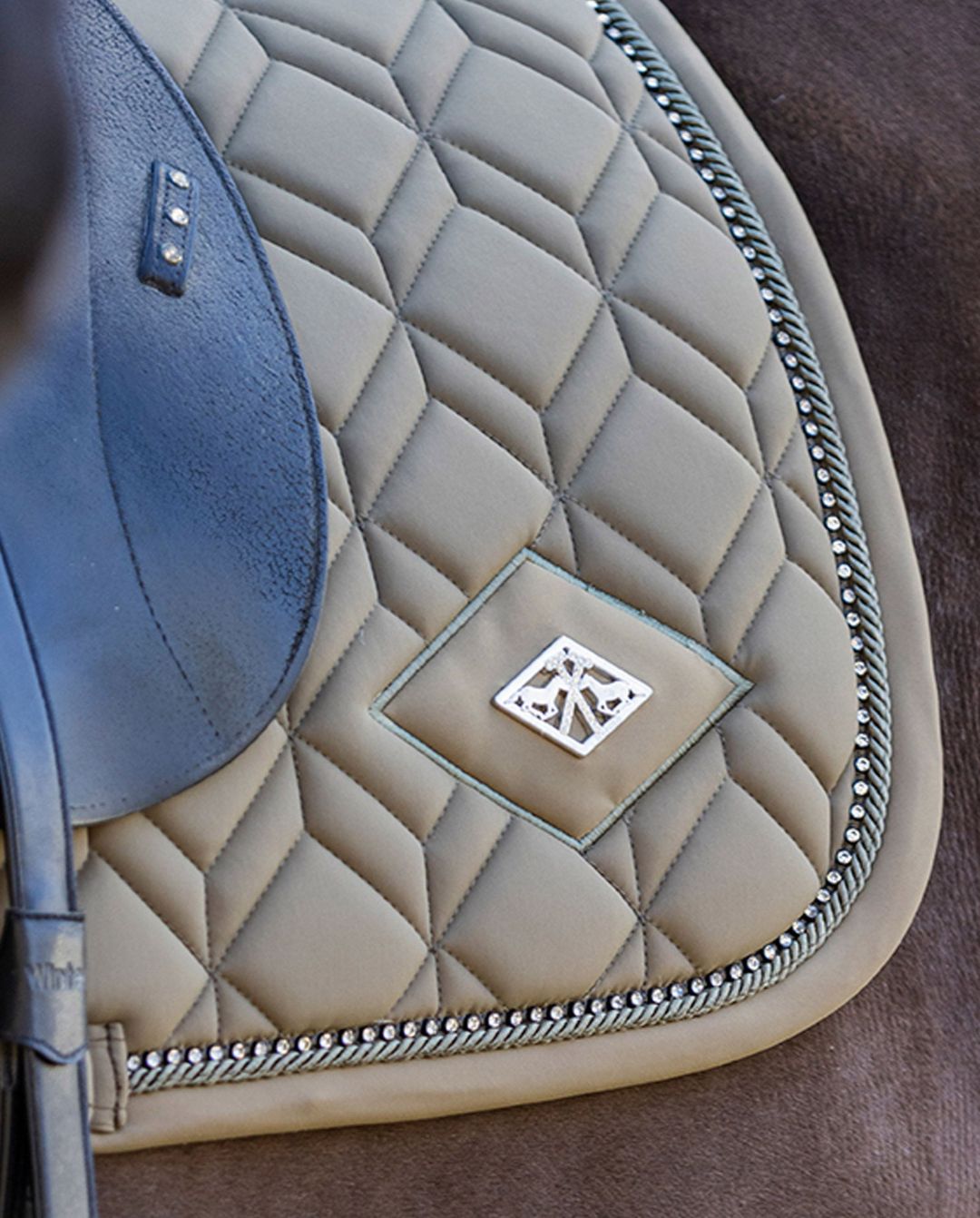 HV POLO »Dressurschabracke HVPClassic Oil Green