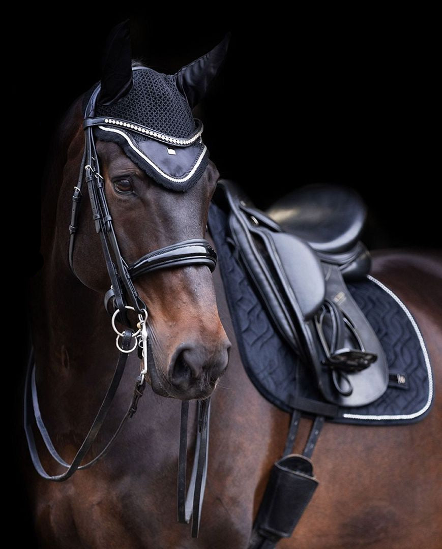 Imperial Riding prÀsentiert die Fliegenhaube Lovely in der Farbe Schwarz