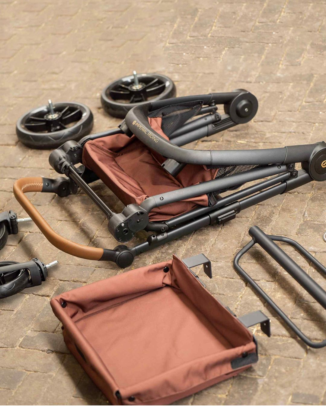 Imperial Riding »Sattelwagen IRHCarry Light Chocolate