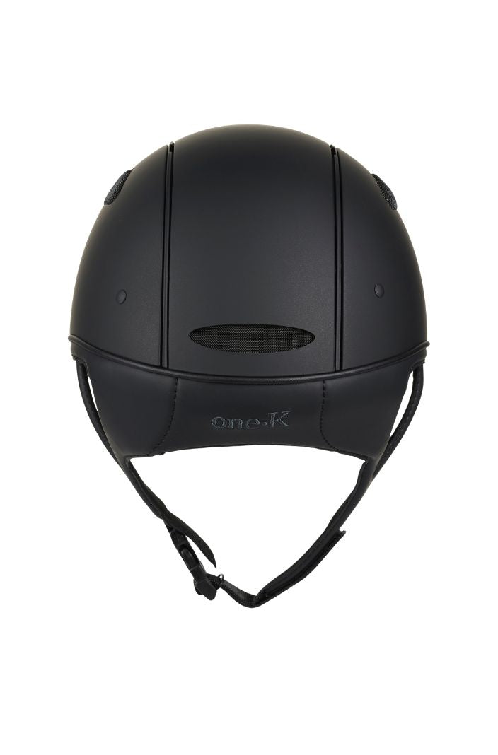 onek-unisex-reithelm-defender-pro-schwarz-matt-von-hinten-1k10010.jpg