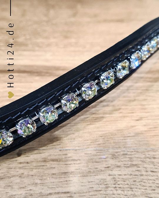Ein hochwertiges OTTO SCHUMACHER Stirnband mit einer Breite von 8 mm und 1-farbig erhältlich. Die Artikelnummer ist 222892-42-silber und ist bei www.Hotti24.de erhältlich.