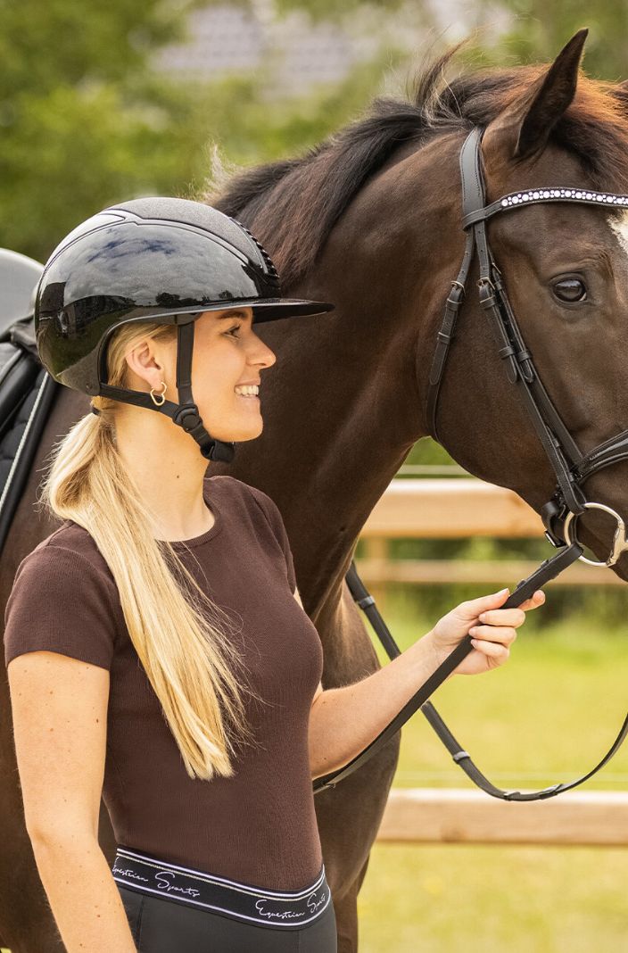 QHP Reithelm Glendale Schwarz Glanz