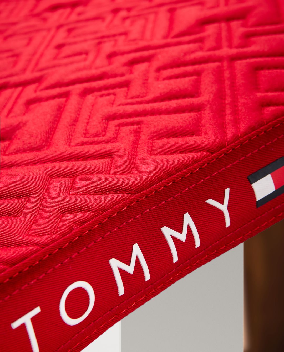 TOMMY HILFIGER »Springschabracke Harvard Primary Red