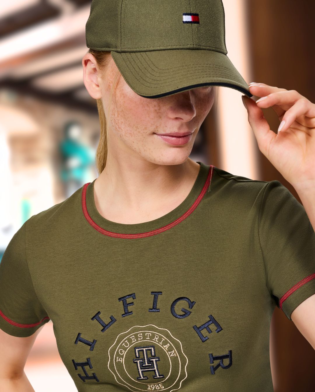 TOMMY HILFIGER »T-Shirt Newport Graphic Utility Olive