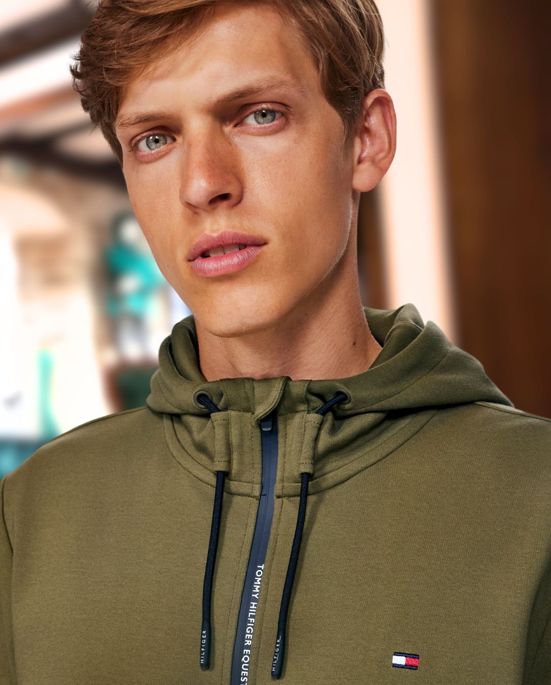 tommy-hilfiger-equestrian-herren-trainingsjacke-glenn-utility-olive-th15mhoo980-056-kaufen-www.hotti24.de