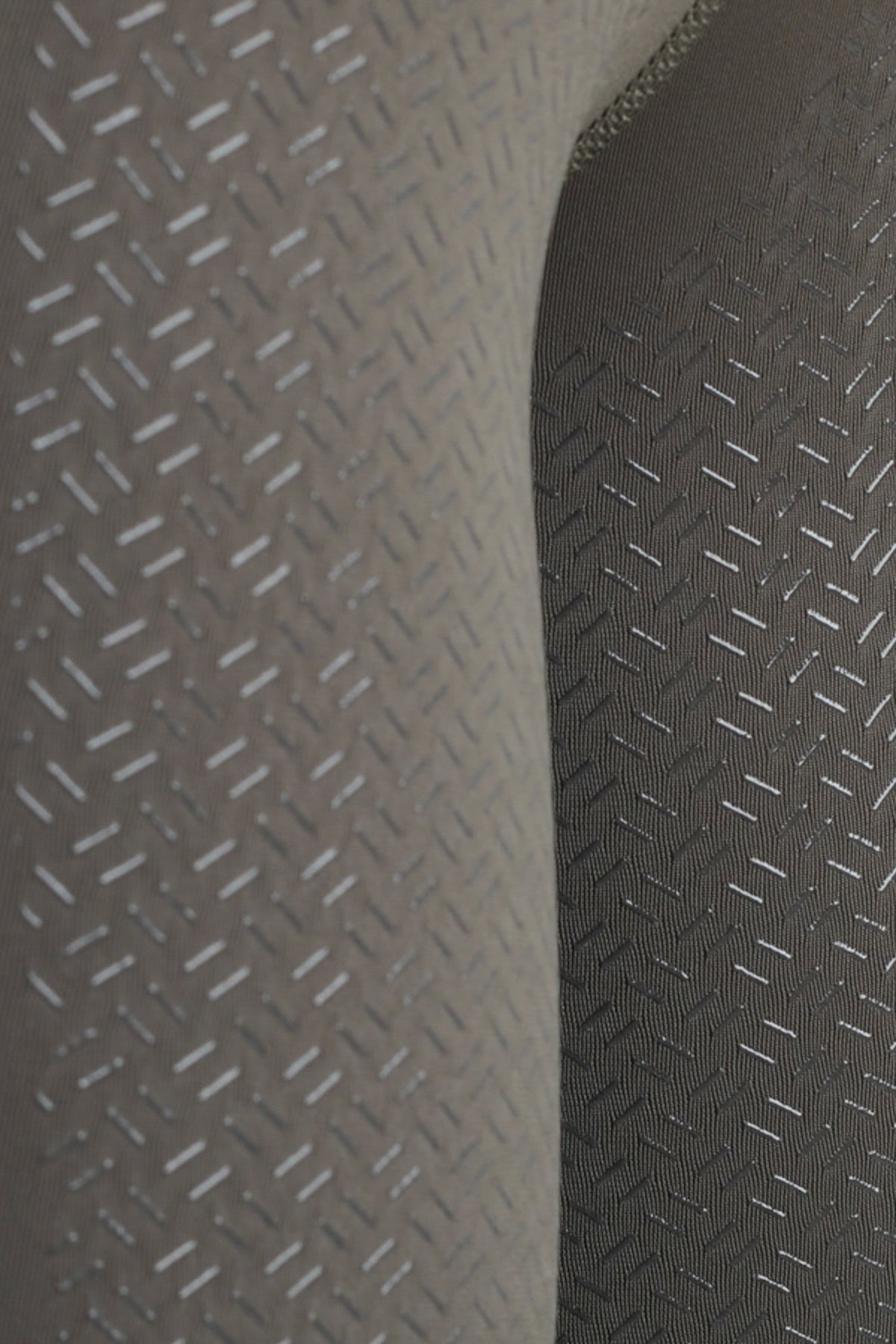 Kingsland »Winter Reitleggings Katinka FullGrip Grün, siehst du im und außerhalb des Sattels fabelhaft aus und fühlst dich auch so. Hergestellt aus hochwertigem und schnell trocknendem Material, mit unübertroffener Dehnbarkeit. Artikelnummer 2230246637-6577 erhältlich bei www.Hotti24.de