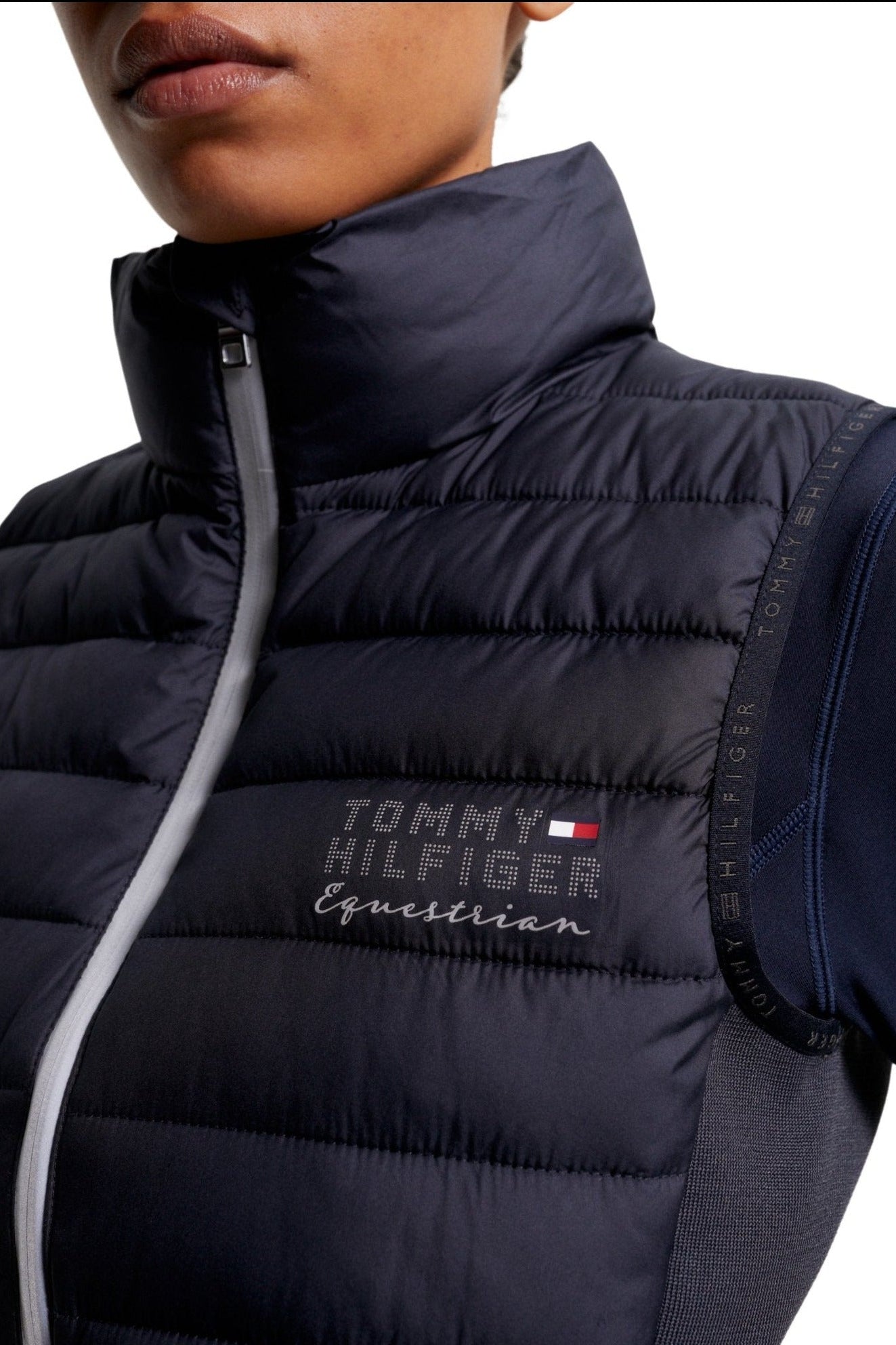 Tommy Hilfiger Equestrian® - Damen Weste Puffer Blau, vielseitig, sportlich und funktionell. Unsere neueste gepolsterte Weste Artikelnummer th08wves452-004 kaufen bei www.Hotti24.de