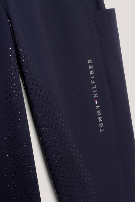 Tommy Hilfiger Equestrian »Damen Sommer Reitleggings Hudson FullGrip Blau, bietet die besten Funktionen einer Reithose und den Komfort einer Leggings. Dieses Modell besteht aus strukturiertem Stoff wie eine Reithose, jedoch ohne Reißverschluss vorne Artikelnummer th13wfbr683-004 erhältlich bei www.Hotti24.de