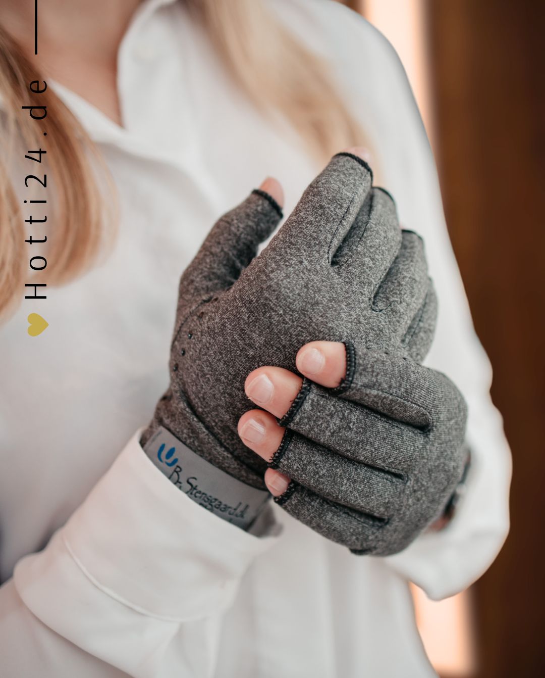B-STENSGAARD »Kompression Handschuhe