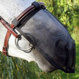 QHP »Pferde Fliegen Nasenschutz Schwarz, ein Nüstern-Netz schützt die Nüstern des Pferdes bei einer Pollenallergie oder einer Überempfindlichkeit gegen Fliegen. Einfach mit Klettverschluss am Nasenriemen einer Trense oder einem Halfter befestigen Artikelnummer 5069 erhältlich bei www.Hotti24.de
