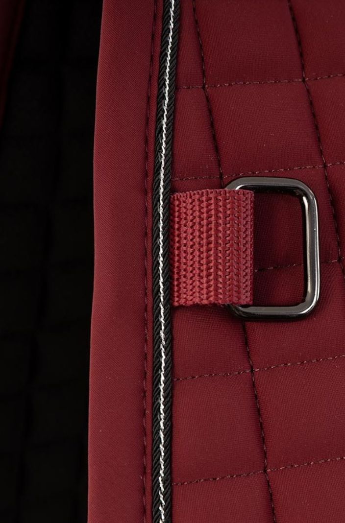 BR »Dressage saddle pad Eevolv Kilian New Maroon