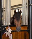 Imperial Riding »Pferde Stallkumpel Rosa, der neue beste Freund deines Pferdes - unser Stallkumpel Einhorn. Er kann im Stall an einem Seil aufgehängt werden, damit dein Pferd damit spielen kann ST83122001-1017