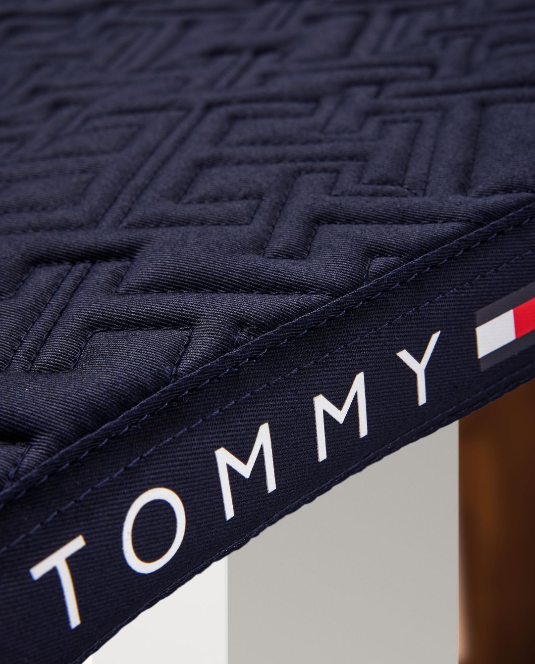 TOMMY HILFIGER »Springschabracke Harvard Desert Sky