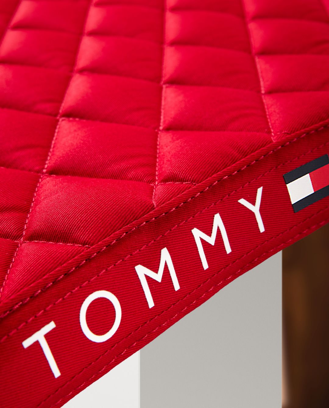 TOMMY HILFIGER »Springschabracke Stanford Primary Red