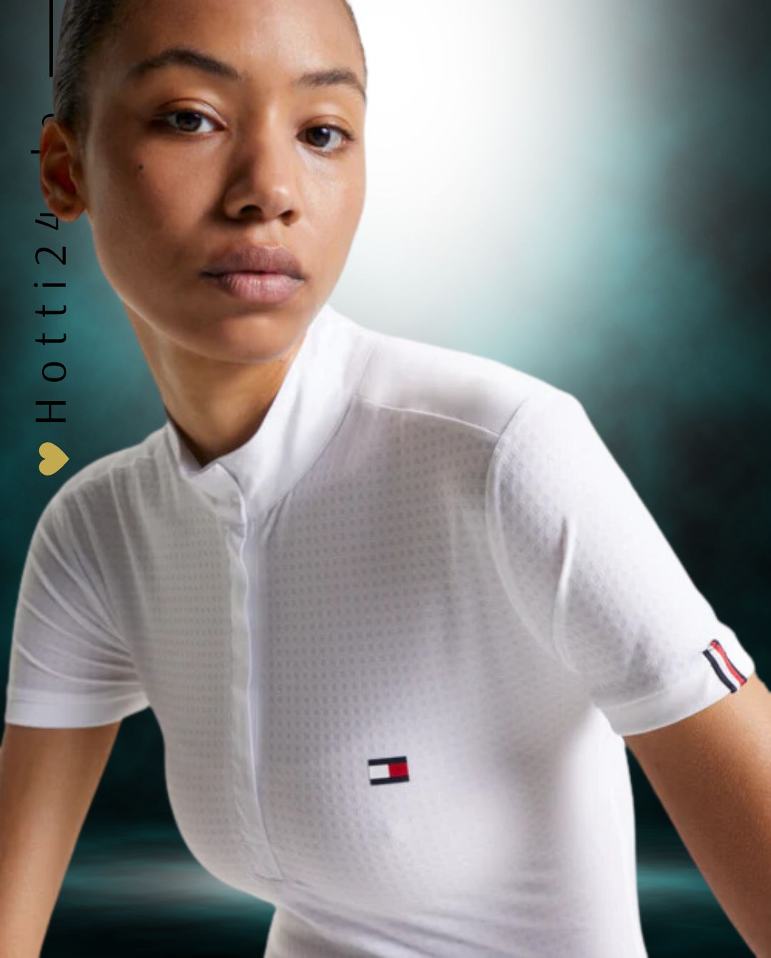 Tommy Hilfiger Equestrian® »Damen Turniershirt Chelsea Weiß, aus einem 4-Wege-Stretchmaterial mit dezenter Textur, das Sie kühl und trocken hält, wenn es darauf ankommt, und einem schicken Stehkragen mit Druckknopfverschluss Artikelnummer th13wsss678-001 erhältlich bei www.Hotti24.de