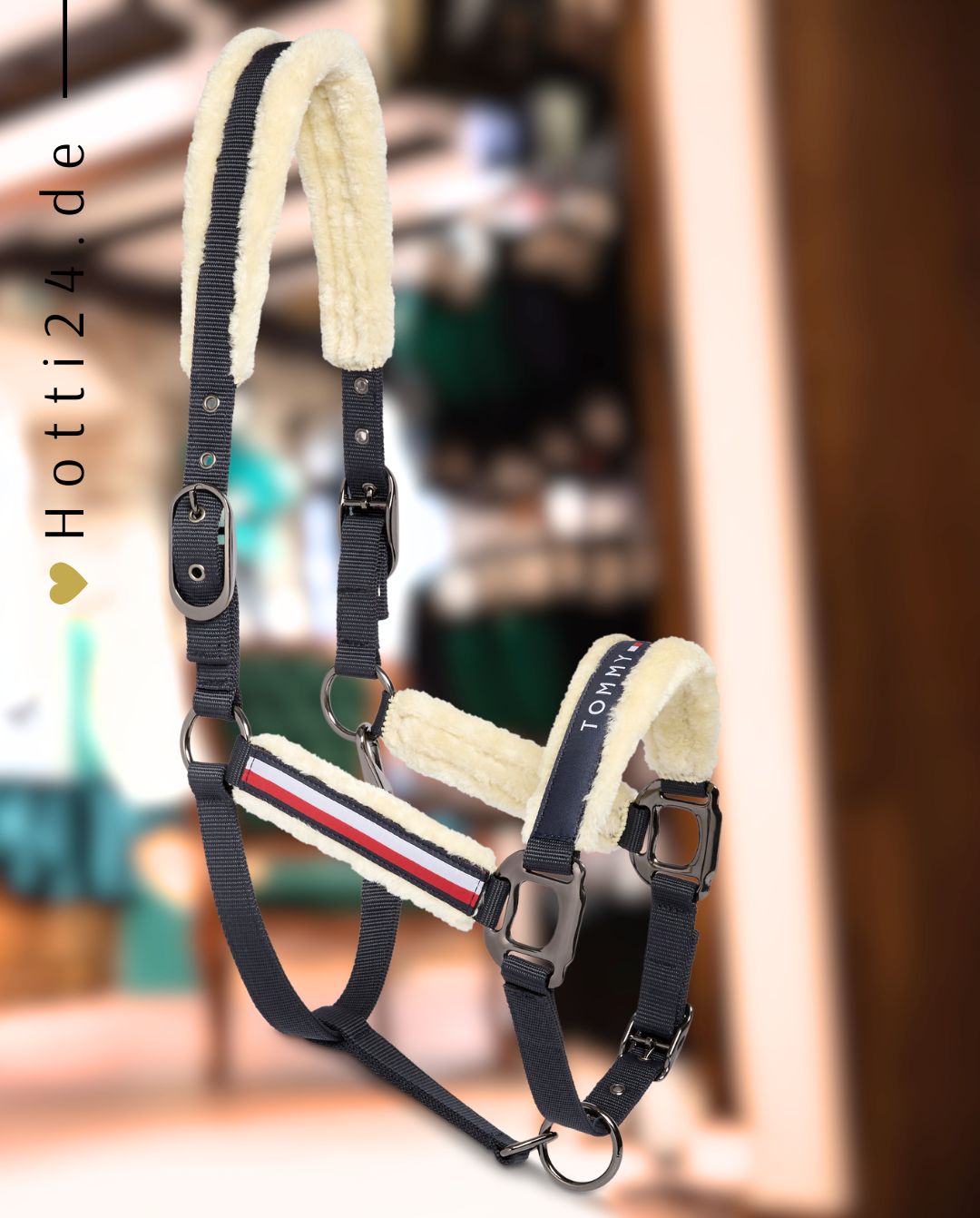 Tommy Hilfiger Equestrian »Halfter mit Fell & Strick Set Yale Desert Sky