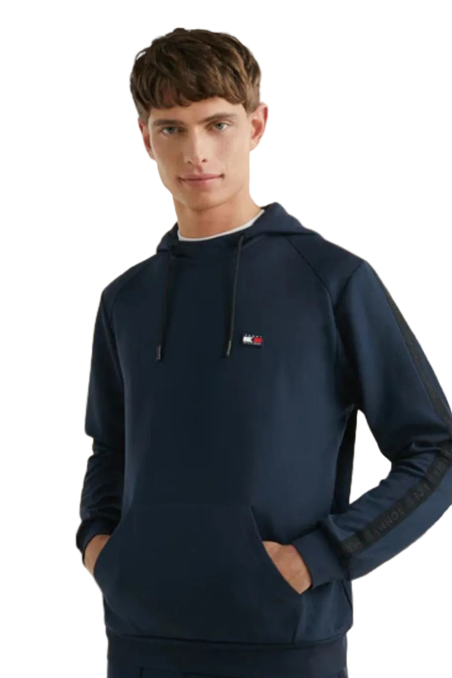 Tommy Hilfiger Equestrian® »Herren Hoodie Blau, mit Kängurutasche, Kapuze mit Kordel und gummiertem Kordelverschluss. Mit tonal bedruckten elastischen Ärmeln von Tommy Hilfiger und Silikon-Flaggenetikett auf der linken Brust Artikelnummer th07mhoo301-004 erhältlich bei www.Hotti24.de