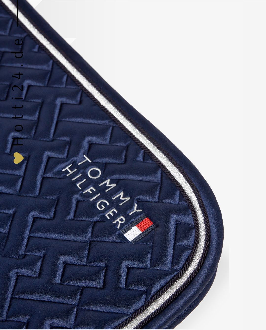 Tommy Hilfiger Equestrian® »Pferde Dressurschabracke Windsor Blau, mit einem schimmernden Satin-Stoff, Tommy Hilfiger in Lurex und Flag-Stickerei, Glanz Kordel Rand Detaillierung Artikelnummer th13hsap744-004 erhältlich bei www.Hotti24.de