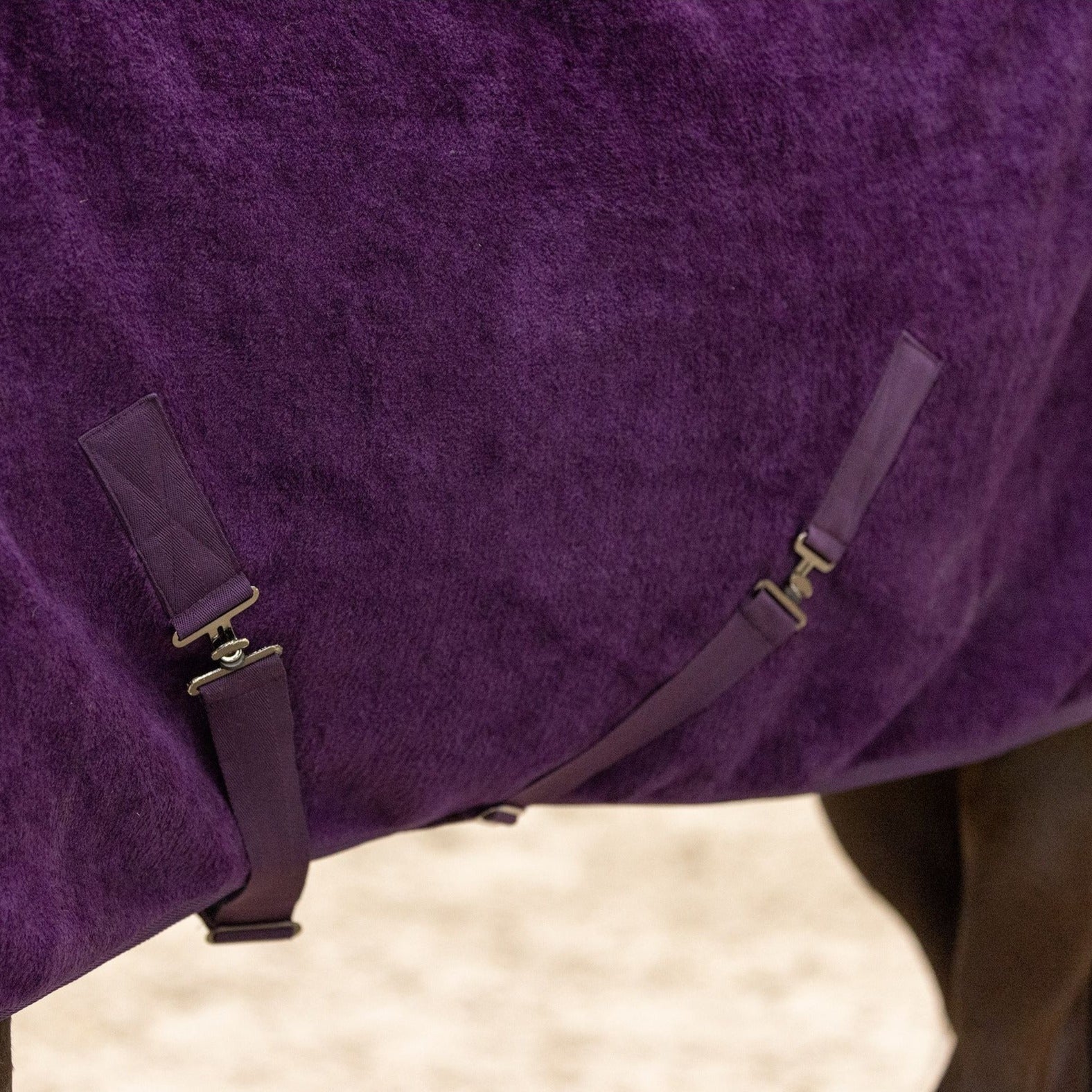 imperial-riding-fleecedecke-ambient-galaxy-black-berry-DE40322003-4060-www-hotti24-de-4