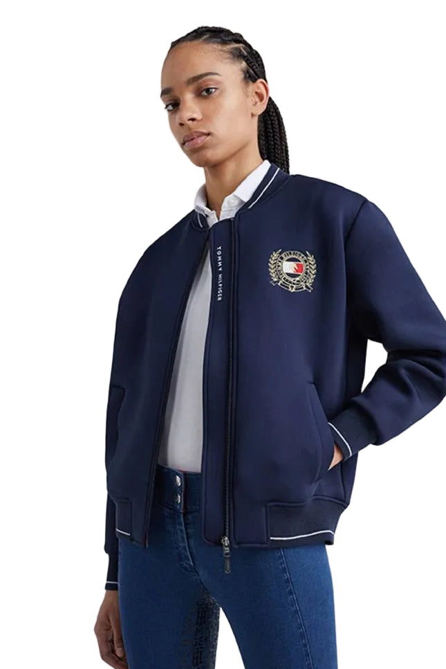 tommy-hilfiger-equestrian-damen-crest-bomber-jacke-desert-sky-th07wjac202-004